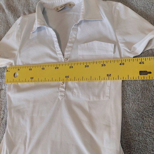 Zara women's white fitted shirt small like new
