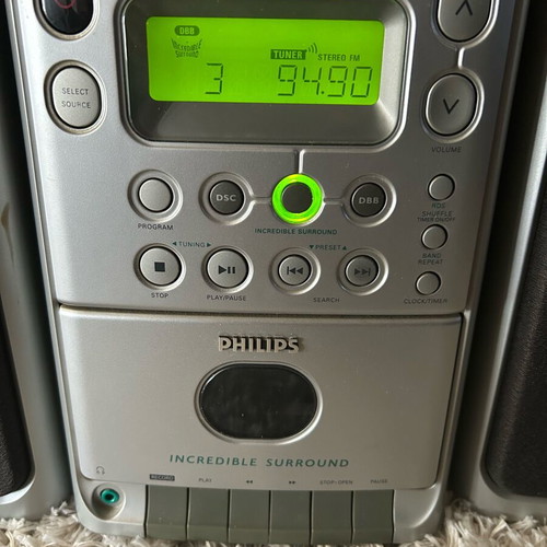 Mini Hi-Fi Philips used with speakers, model 2000