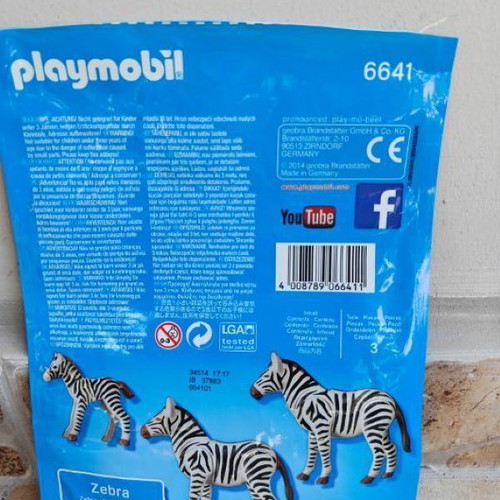 Playmobil 6641 Zebra Family City Life Zoo set like new