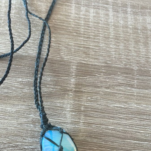 Necklace with opal and white quartz crystals, like new, adjustable
