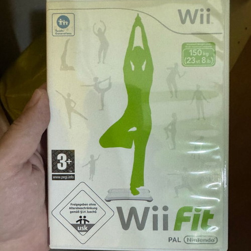 Nintendo Wii complete bundle used with Balance Board, Wii Wheel, Mario Kart, Wii Sports
