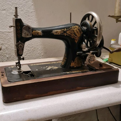 Singer sewing machine manual collectible used