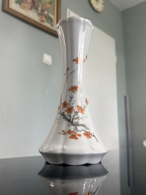 Royal KPM Bavaria Vintage Porcelain Vase like new