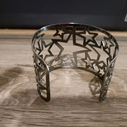 Bracelet - cuff like new, silver, adjustable size