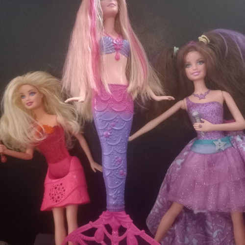 Vintage Barbie dolls pack of 4 from 2000s movies