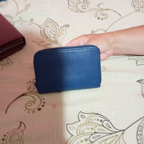 Leather wallet like new, blue