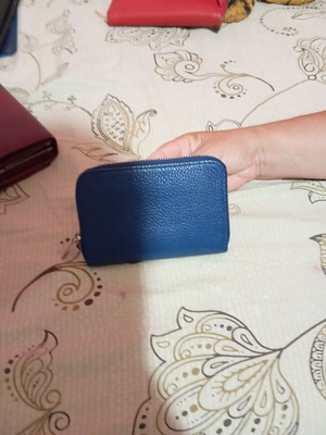 Leather wallet like new, blue