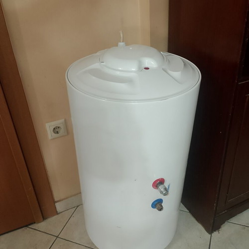 Water Heater like new, 6 months old