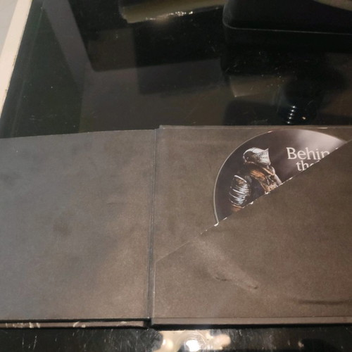 Dark Souls artbook used with soundtrack and behind the scenes DVD