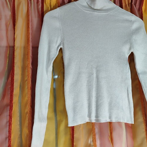 Pull And Bear white women's turtleneck sweater used