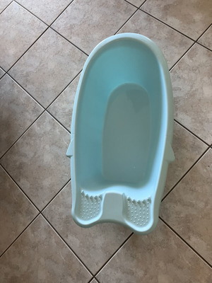 Μπανάκι μωρού Mothercare, ευρύχωρο