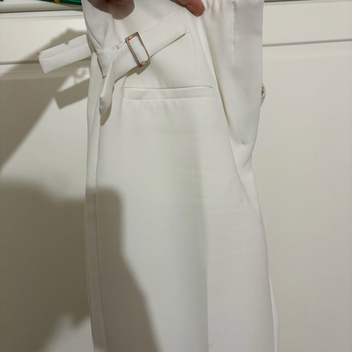 Zara white pants with waist straps used, size XL