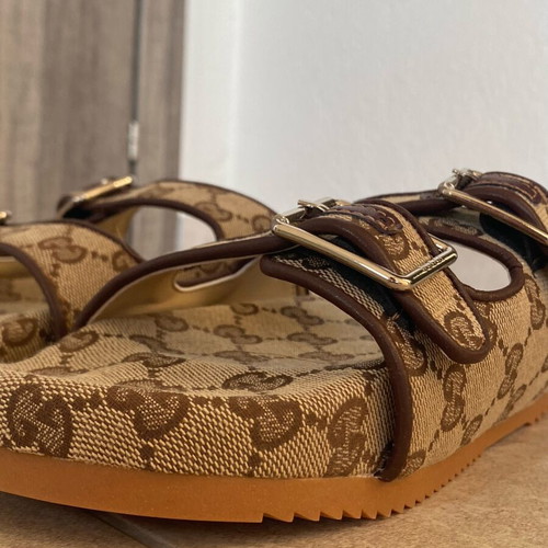 Gucci sandals new, size 38, brown