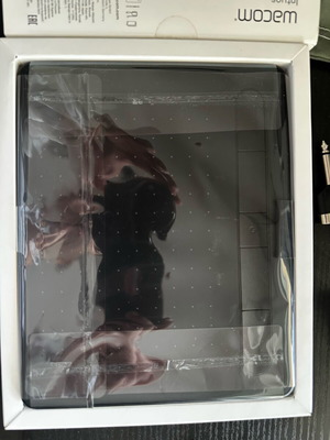 Wacom Intuos S small used black drawing tablet