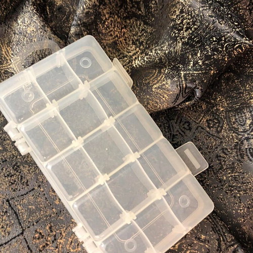 Transparent plastic organizer like new with 15 compartments