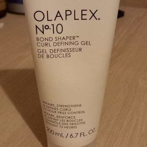 Olaplex No 10 Bond Shaper curl defining gel used