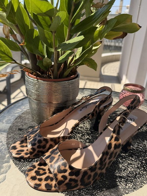 Leopard print heels, size 41