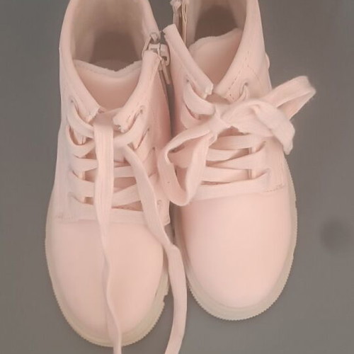 Pink boots size 26 like new