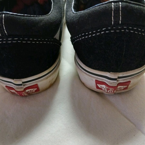 Vans athletic shoes size 37 like new, black unisex