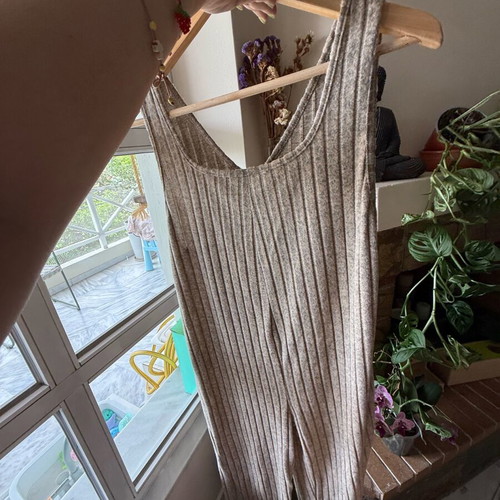 Shein sleeveless maternity jumpsuit Medium like new, beige