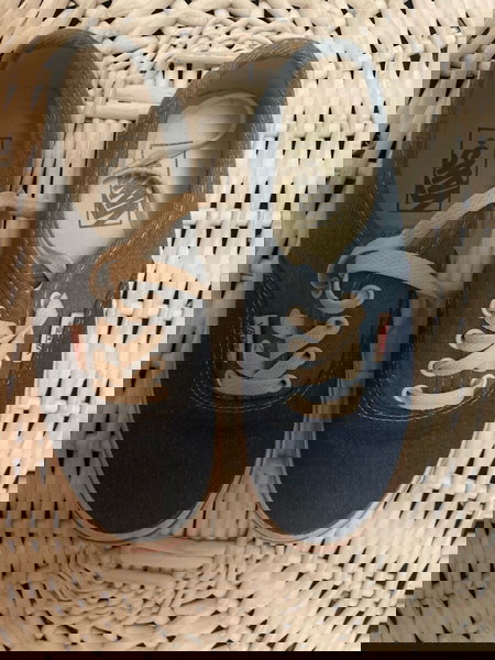 Vans παιδικά νούμερο 32 σε πολύ καλή κατάσταση