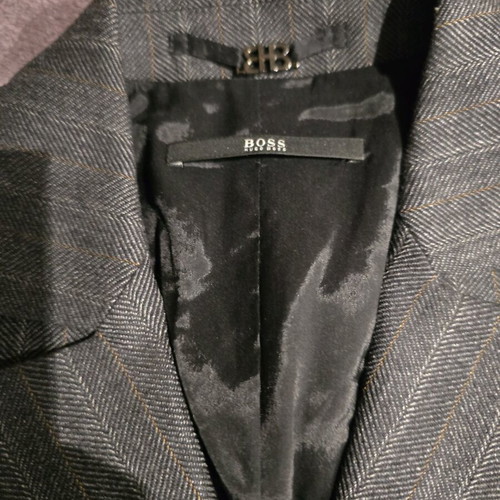 Hugo Boss suit like new, size S / 36 / 8