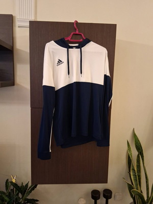 Αθλητική μπλούζα Adidas σαν καινούργιο, μέγεθος L, άσπρη και μπλε