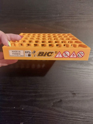 BIC lighter holder for large lighters, capacity 50