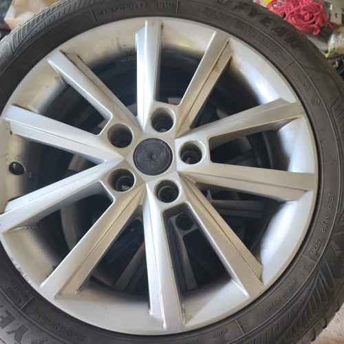 Rims 17 inches set of 4 with tires used, good condition