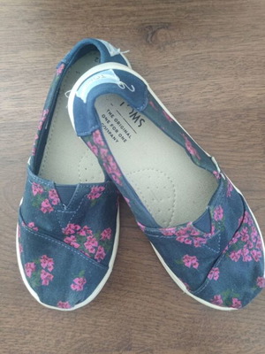 Toms 30