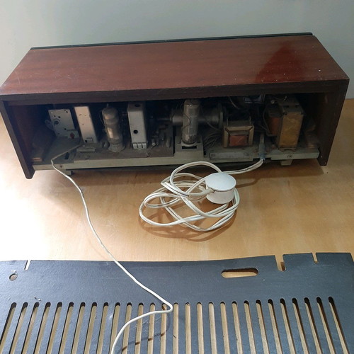Videoton RA 2103 vintage radio used with tubes