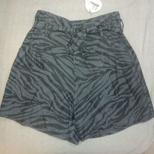Namaste high-waisted shorts new, size S with belt