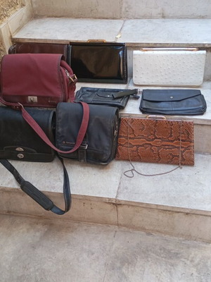 Shoulder bags like new, multicolor and red