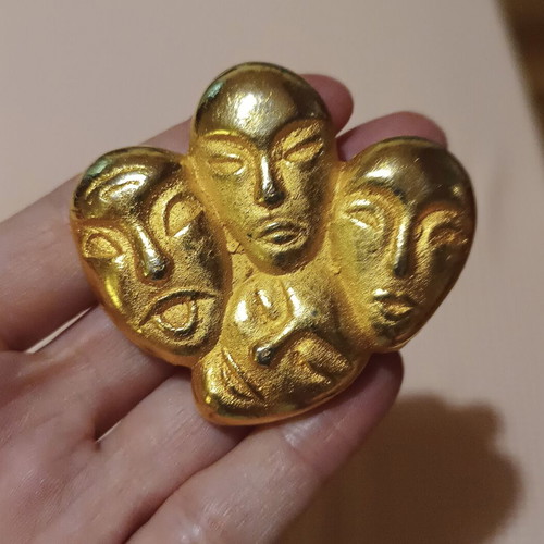 Pin used, in very good condition