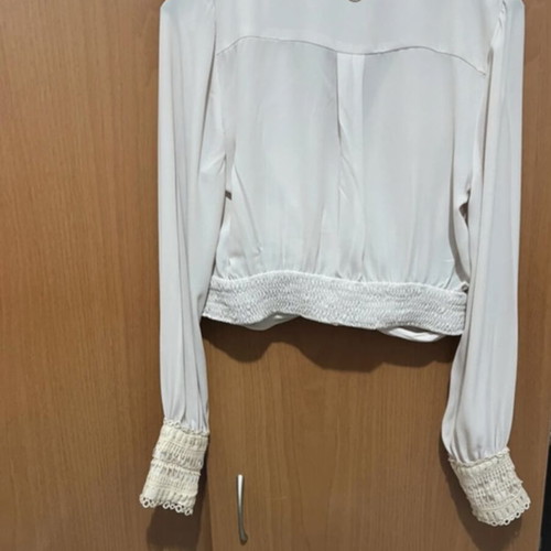 Crop top Lynne size 40 beige in like new condition