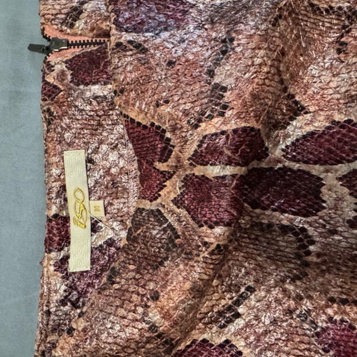 Iso mini skirt with snake effect size M like new, pink and burgundy