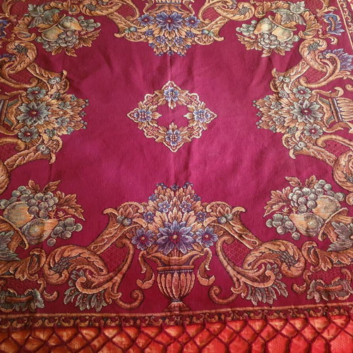 Vintage Jacquard Brocade Tablecloth 1940-1950 like new