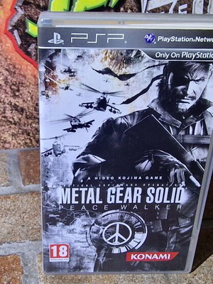 Metal Gear Solid Peace Walker PSP PAL like new