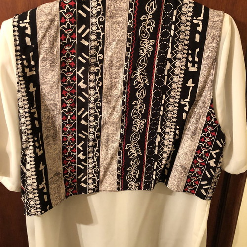 White crepe summer shirt with integrated cotton vest used