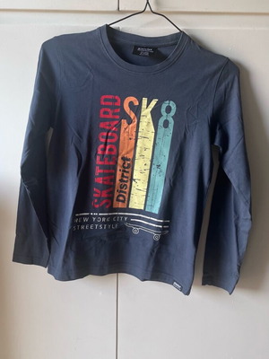 District75 shirt charcoal long sleeve 140-152cm like new