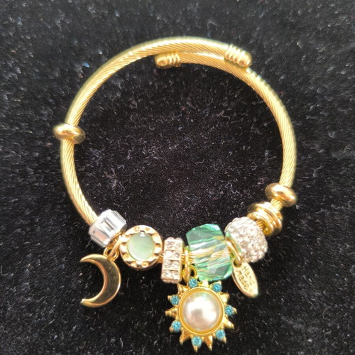 Charm Style Bracelet with Sun, Moon and Crystals new