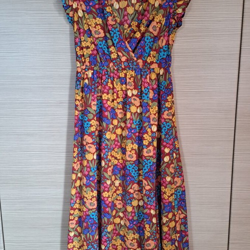 Shein dress with floral pattern, brown multicolor, size S