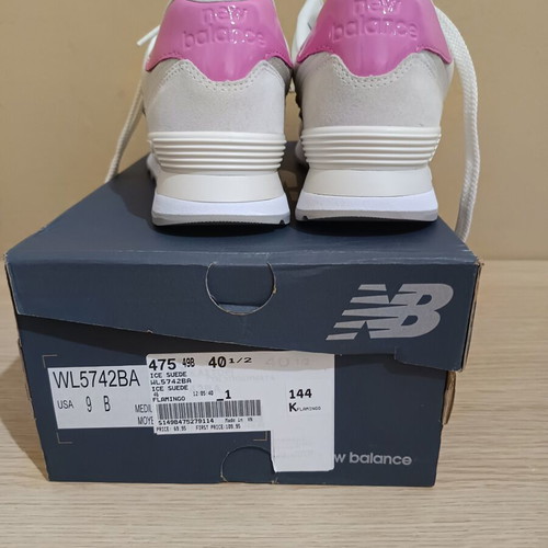 New Balance 574 sneakers like new, white and pink, size 40.5