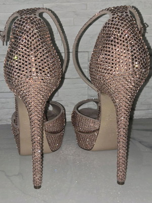 Обувки на ток Casadei с камъни Swarovski 37 номер като ново, розови