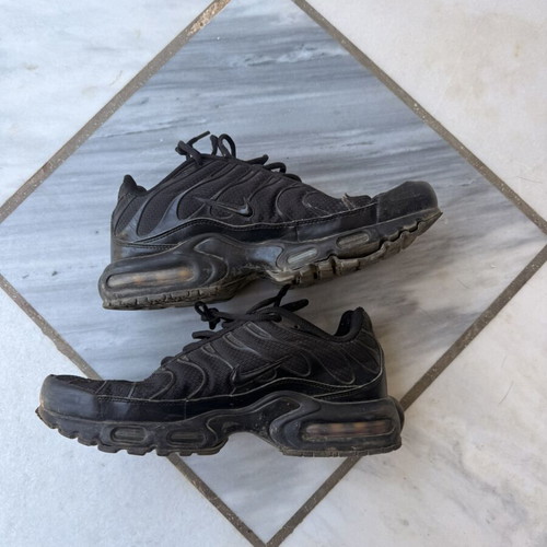 Nike Air Max Plus sneakers, size 44, black