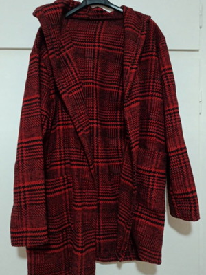 Jacket coat with pockets and hood, like new