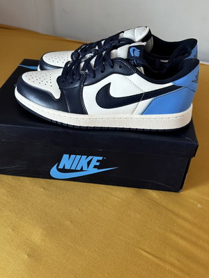 Nike Air Jordan Retro Low sneakers brand new, size 44, black and blue