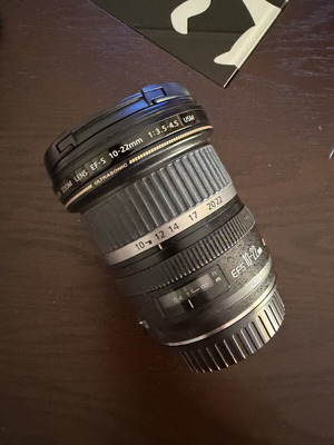 Canon EF-S 10-22mm f/3.5-4.5 USM lens like new