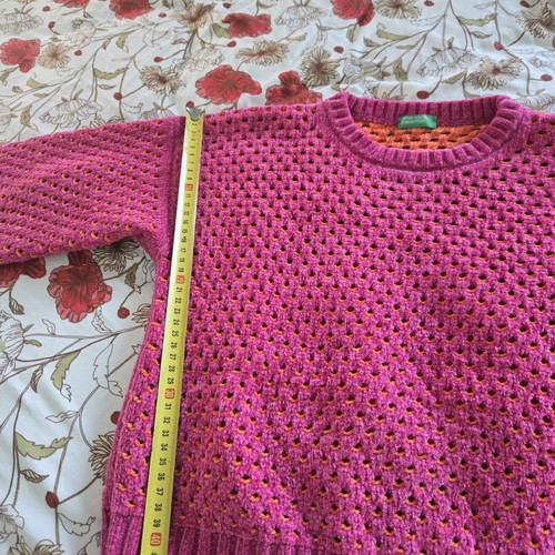 Benetton Sweater like new, pink and orange