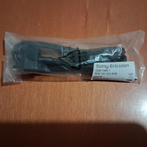 Sony Ericsson charging cable new